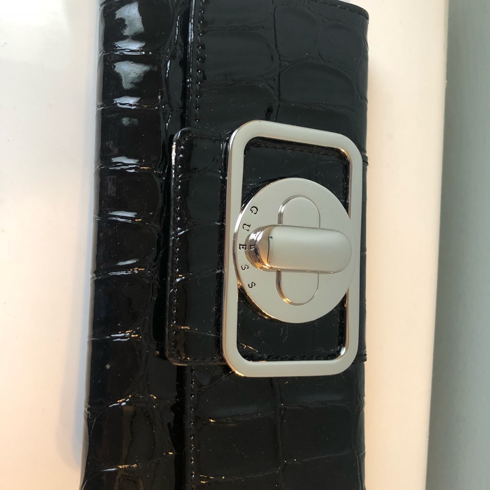 Guess wallet